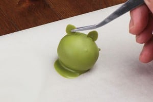 00000374